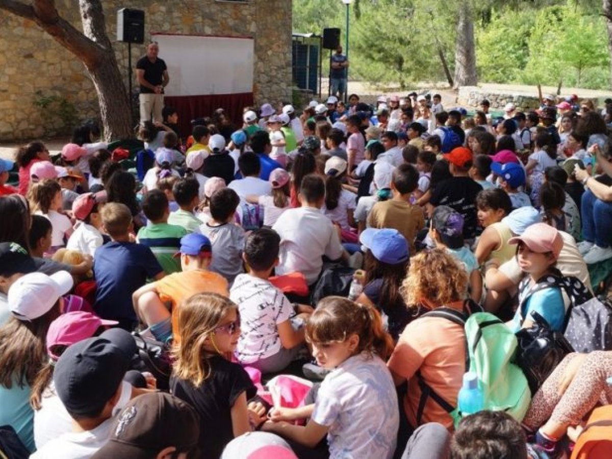 Εκατοντάδες παιδιά μυήθηκαν στην ανακύκλωση από την ΔΙΑΝΟΧ Εκατοντάδες παιδιά μυήθηκαν στην ανακύκλωση από την ΔΙΑΝΟΧ